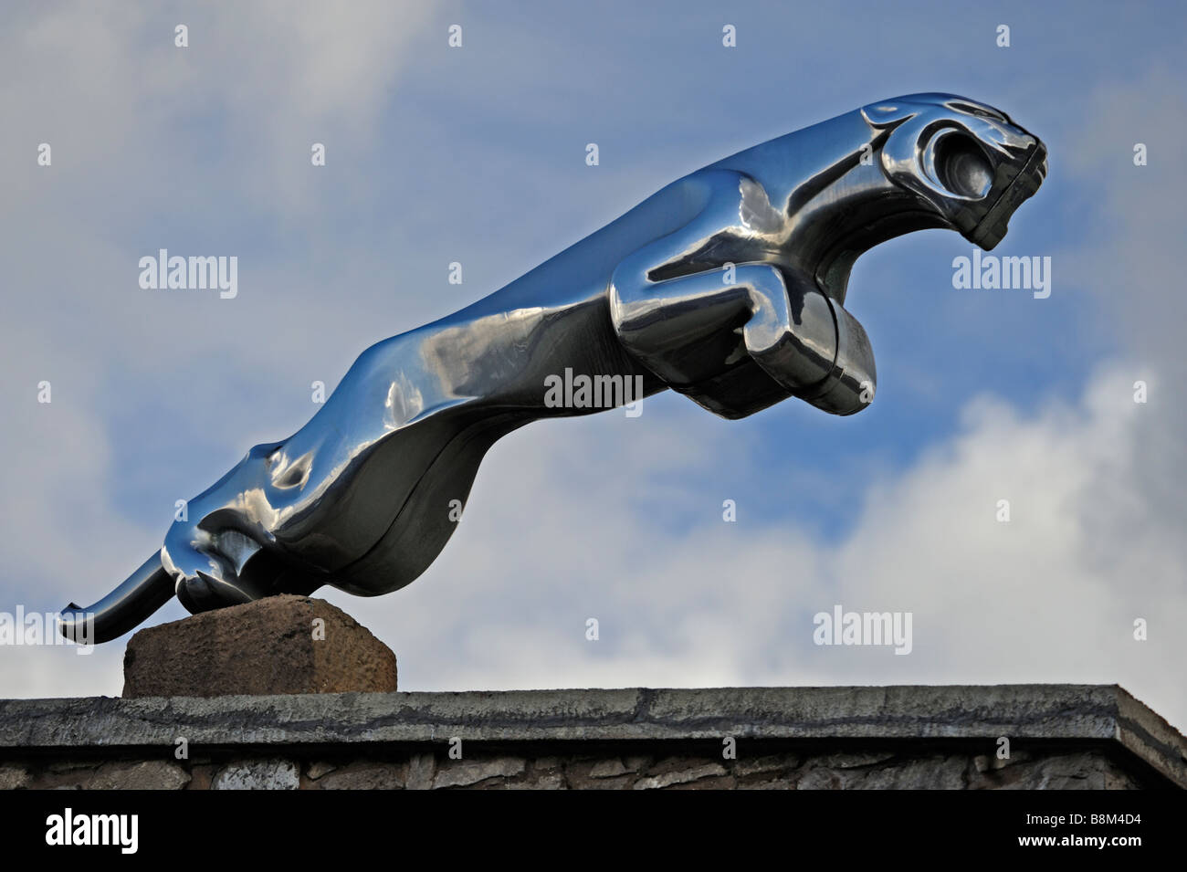 Jaguar sculpture. Gilpin Bridge, Lake District National Park, Cumbria,  England, United Kingdom, Europe Stock Photo - Alamy