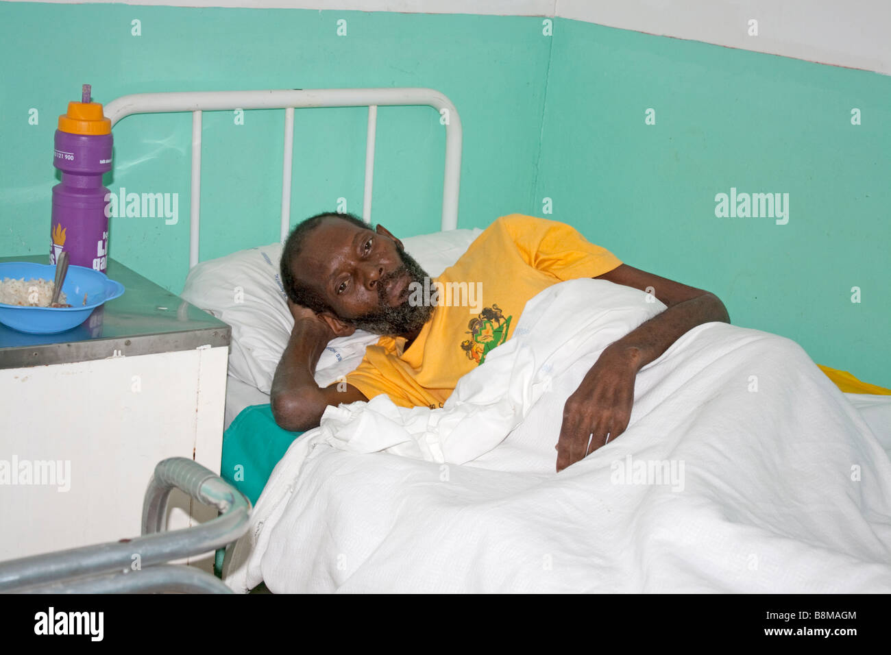 Aids patient hospital bed hires stock photography and images Alamy