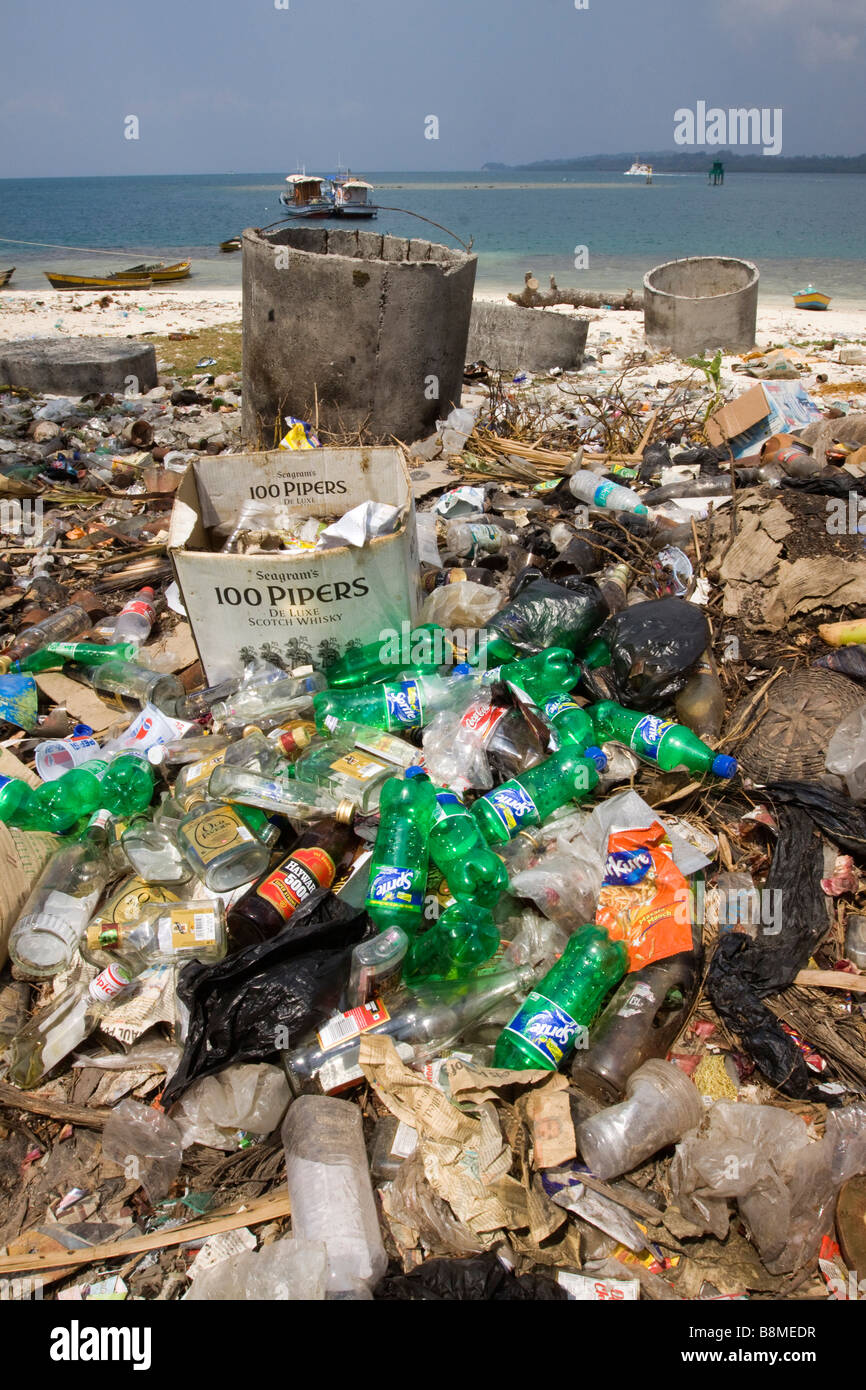India Andaman and Nicobar Havelock island number 1 beach rubbish tip Stock Photo