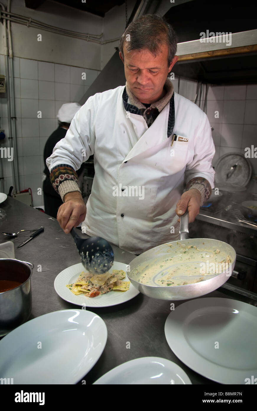 Italian chef pasta hires stock photography and images Alamy