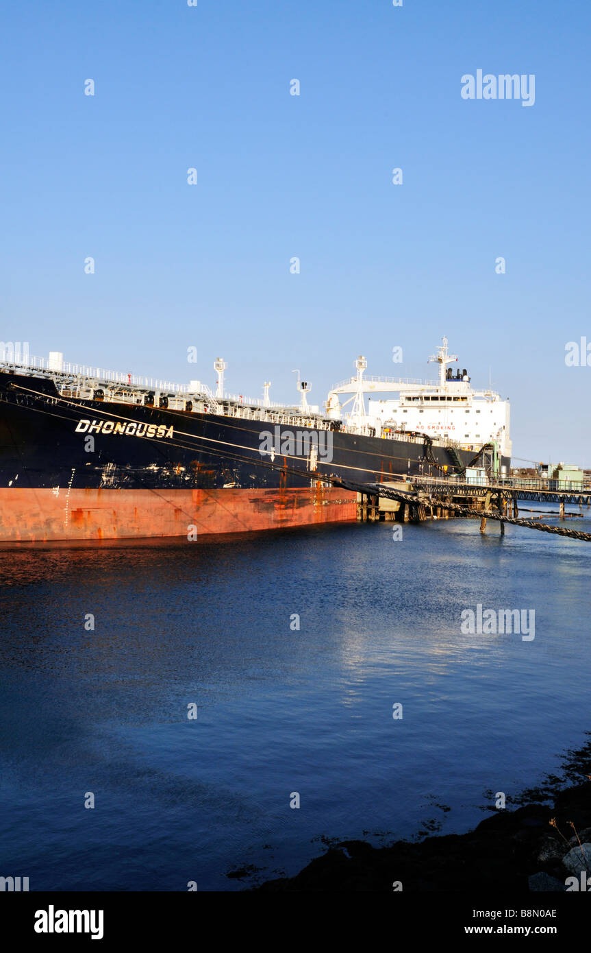 Greek 'oil tanker' the Dhonoussa at marine terminal to offload fuel usa Stock Photo