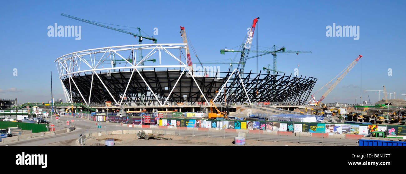 Stratford East London 2012 Olympic stadium building site at March 2009 Stock Photo