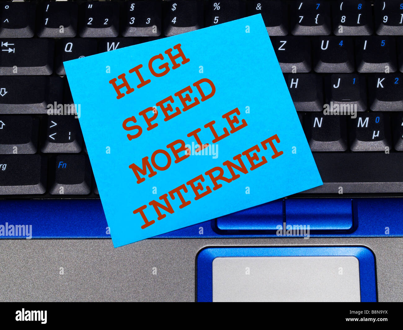 memo note on notebook, High Speed Mobile Internet Stock Photo