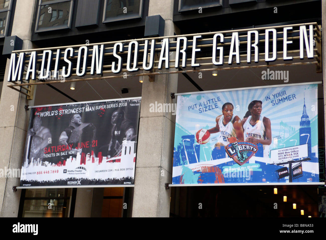 239 Madison Square Garden Banners Stock Photos, High-Res Pictures