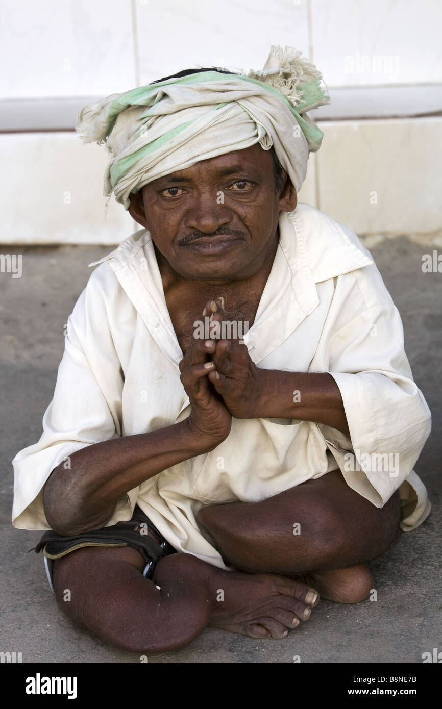 Indian beggars hi-res stock photography and images - Alamy