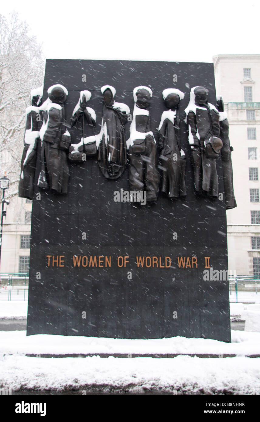 Women world war ii memorial hi-res stock photography and images - Alamy