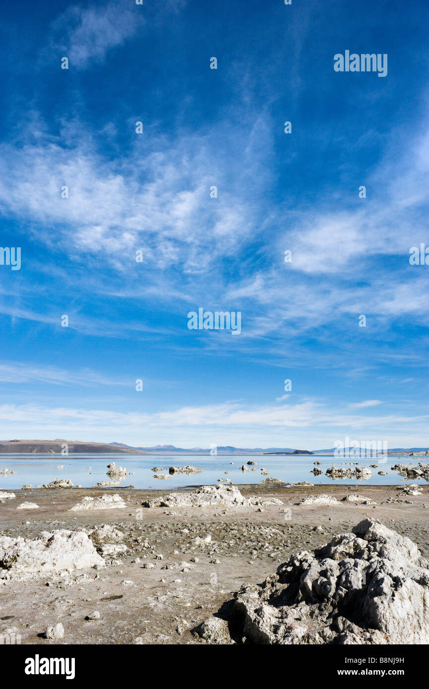 Tufa formations in Mono Lake just off US Highway 395, High Sierra, California, USA Stock Photo