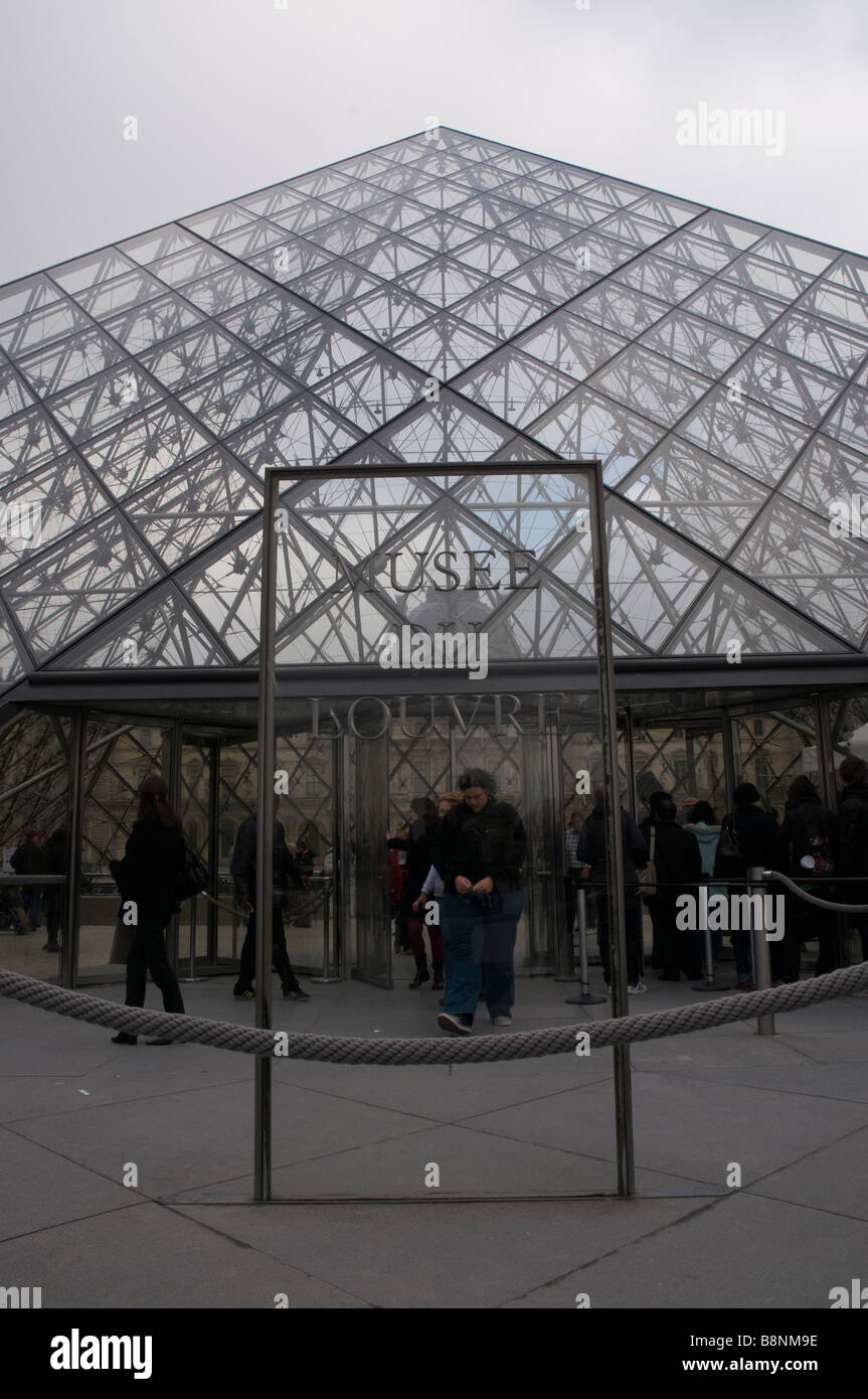 The entrance of the Louvre Museum Stock Photo - Alamy