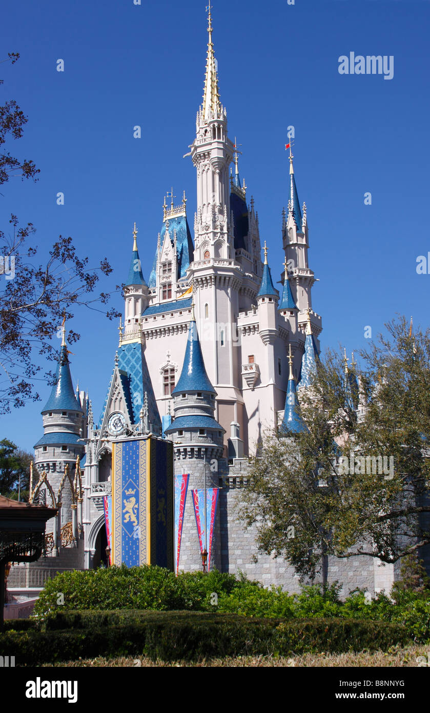 Cinderella's Castle, Magic Kingdom theme park, Disney World, Orlando, Florida, USA Stock Photo