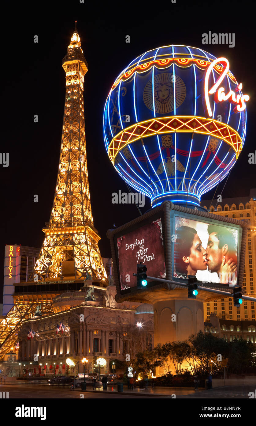 The Paris Hotel Las Vegas from above showing the Eiffel Tower and  Mongolfier Balloon Stock Photo - Alamy