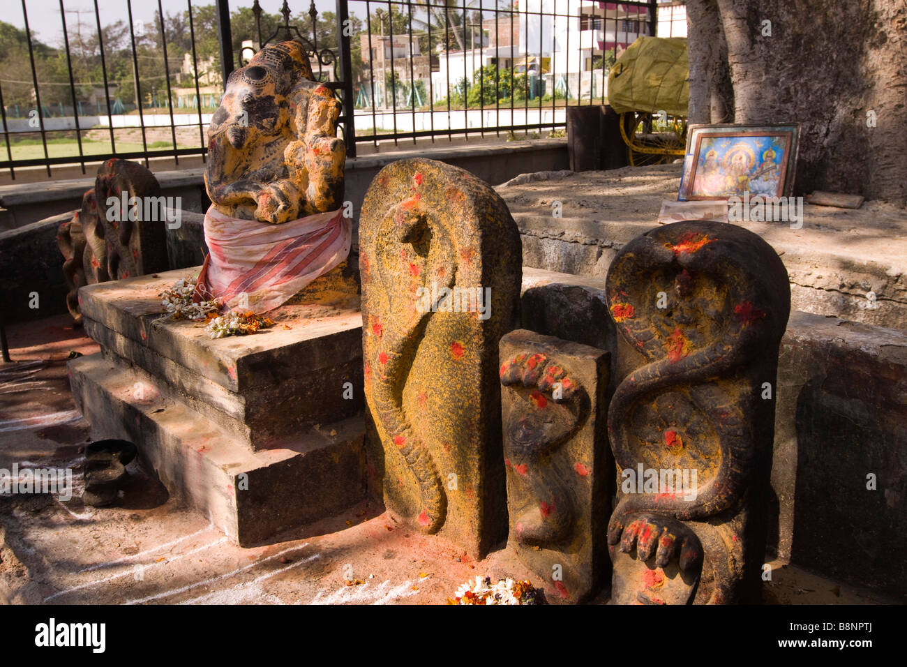 India Tamil Nadu Mamallapuram Perumai Tank temple pool deities in small
