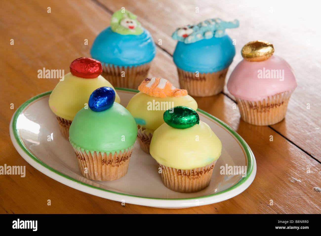 Easter cupcakes hires stock photography and images Alamy
