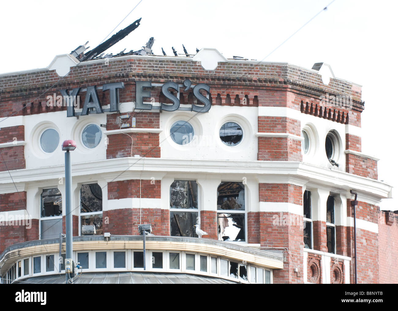 Fire damage at Yates's Wine Lodge in Blackpool, England after it was destroyed in an arson attack Stock Photo