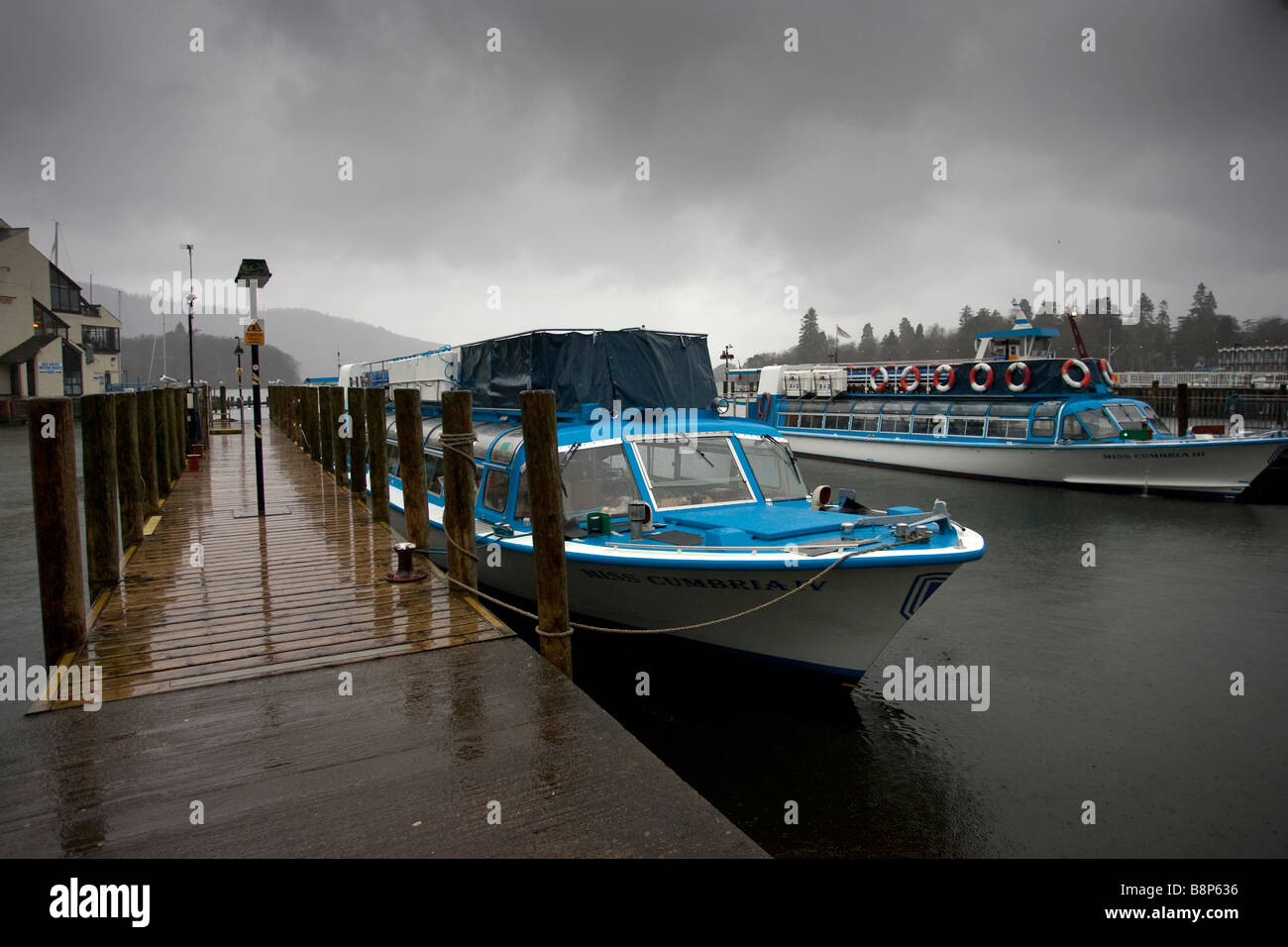 Bowness Bay Jetty Arrivals & departure Victorian built Information Centre for Lakes Cruises Pier