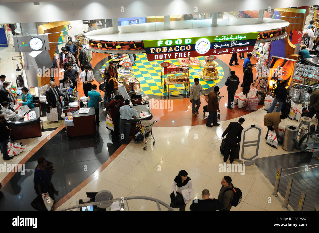 Shopping in the Duty Free Area of Dubai International Airport Stock Photo Alamy