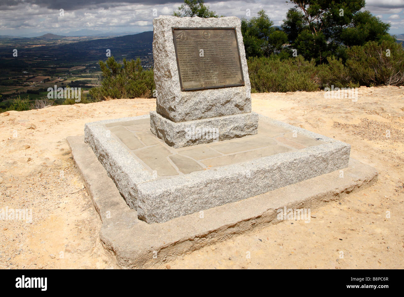 monument to the italian pow's who helped build the du toitskloof pass south africa Stock Photo