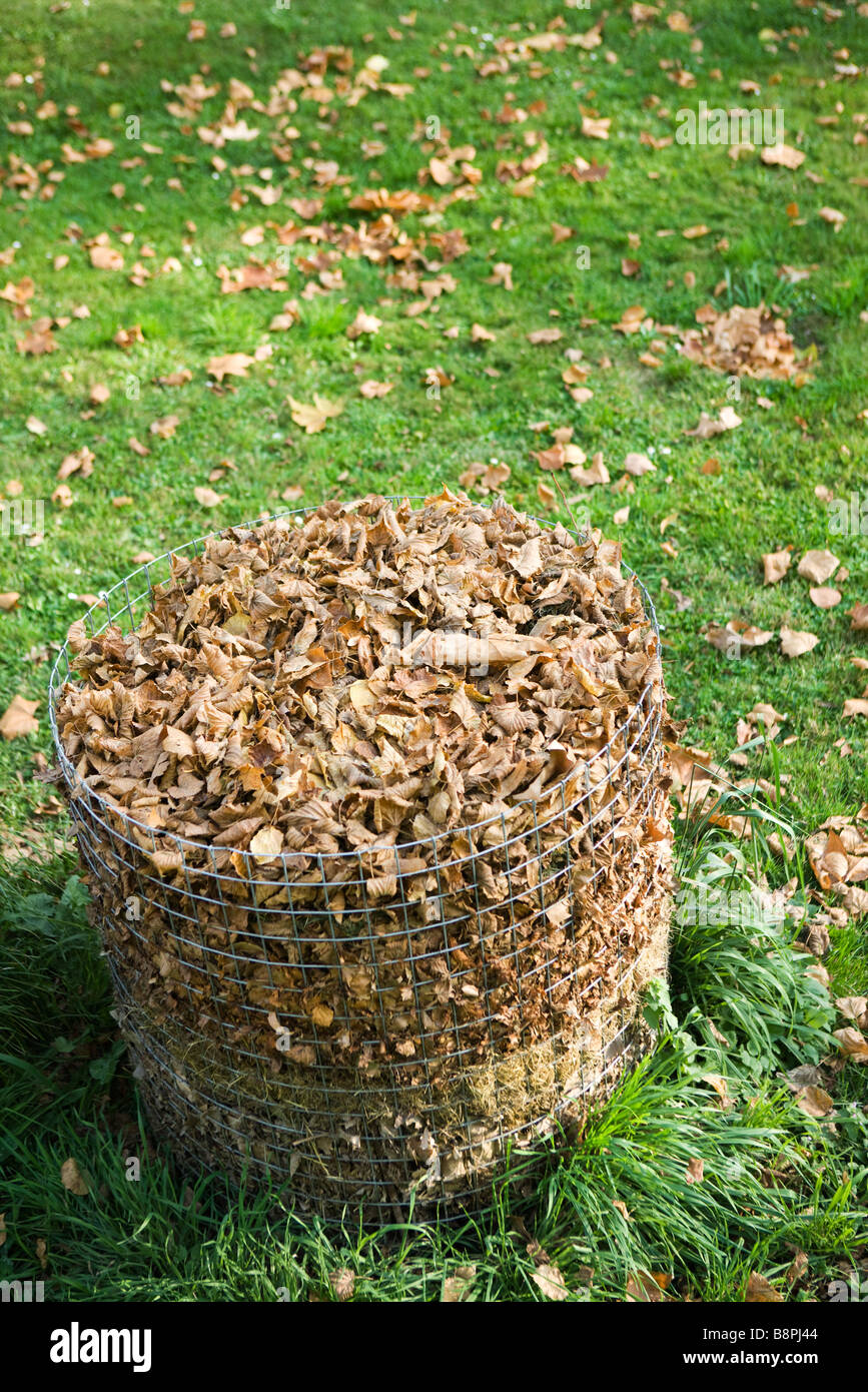 Compost mulch from above hires stock photography and images Alamy