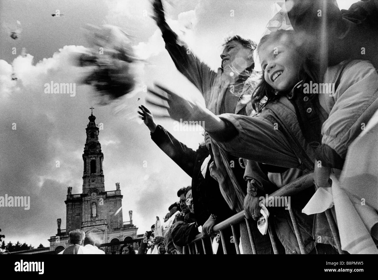 Fatima, Portugal. Pilgrims celebrate the anniversary of the visions of the Virgin by 3 shepherd children on 13th May 1917. Stock Photo