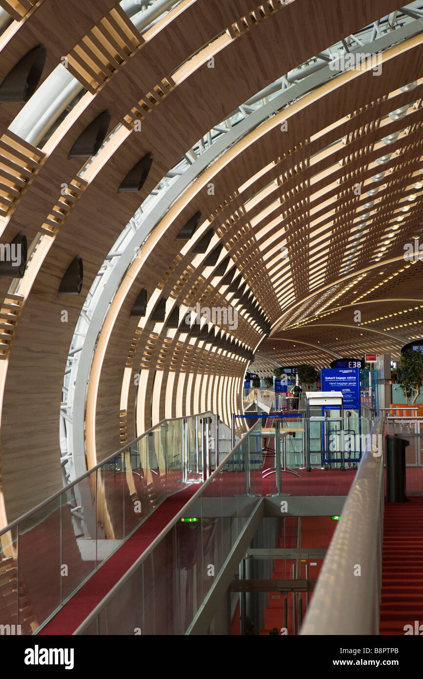 Charles de Gaulle airport shopping center by W