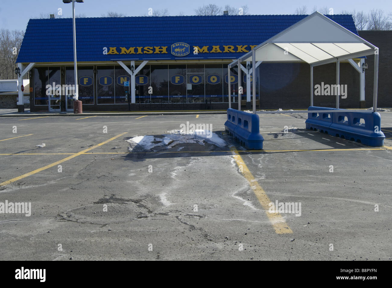 Empty grocery store, Hudson Valley, New York Stock Photo Alamy