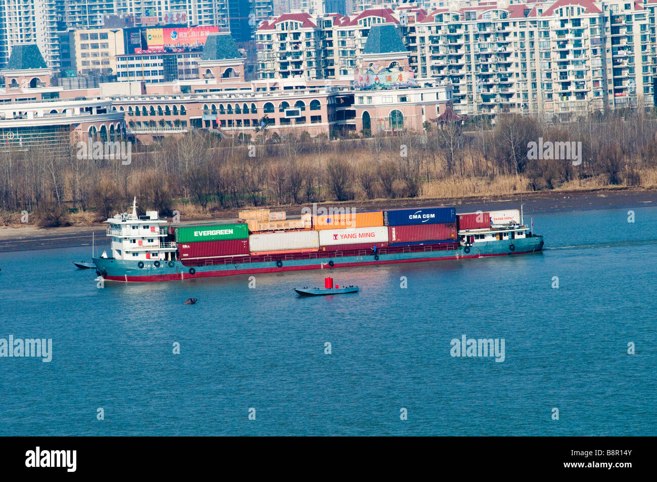 Big ships and tankers on the Yangtze river in China Stock Photo - Alamy