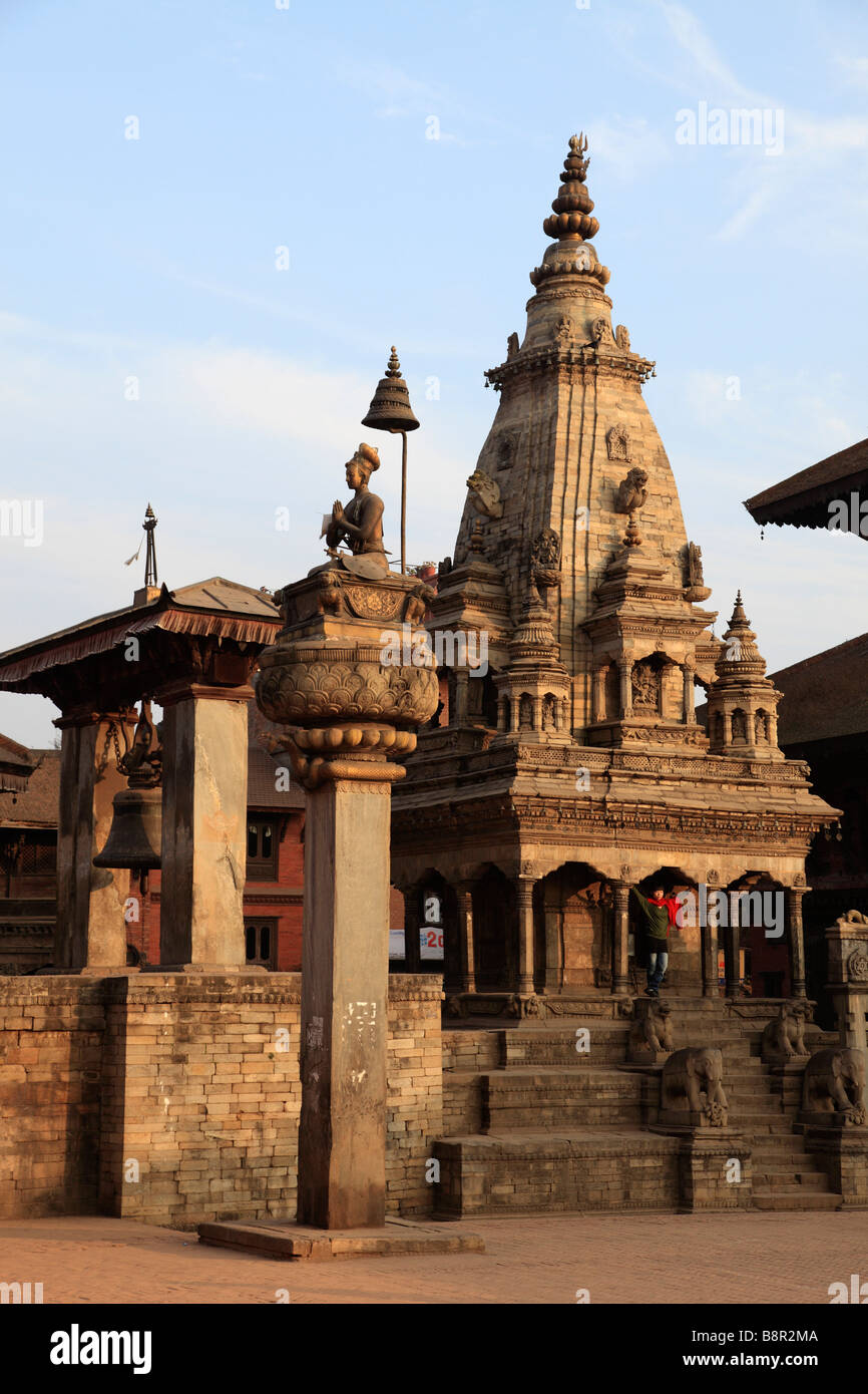 Nepal Kathmandu Valley Bhaktapur Durbar Square King Malla Column Taleju Bell Vatasaladevi Shikara Stock Photo