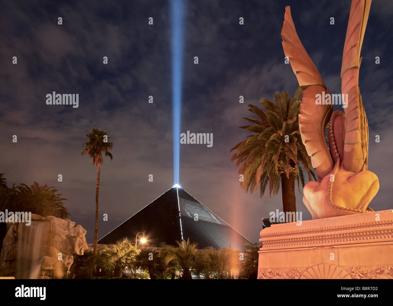 Las Vegas - Luxor hotel casino - Pyramid ray night scene Stock Photo