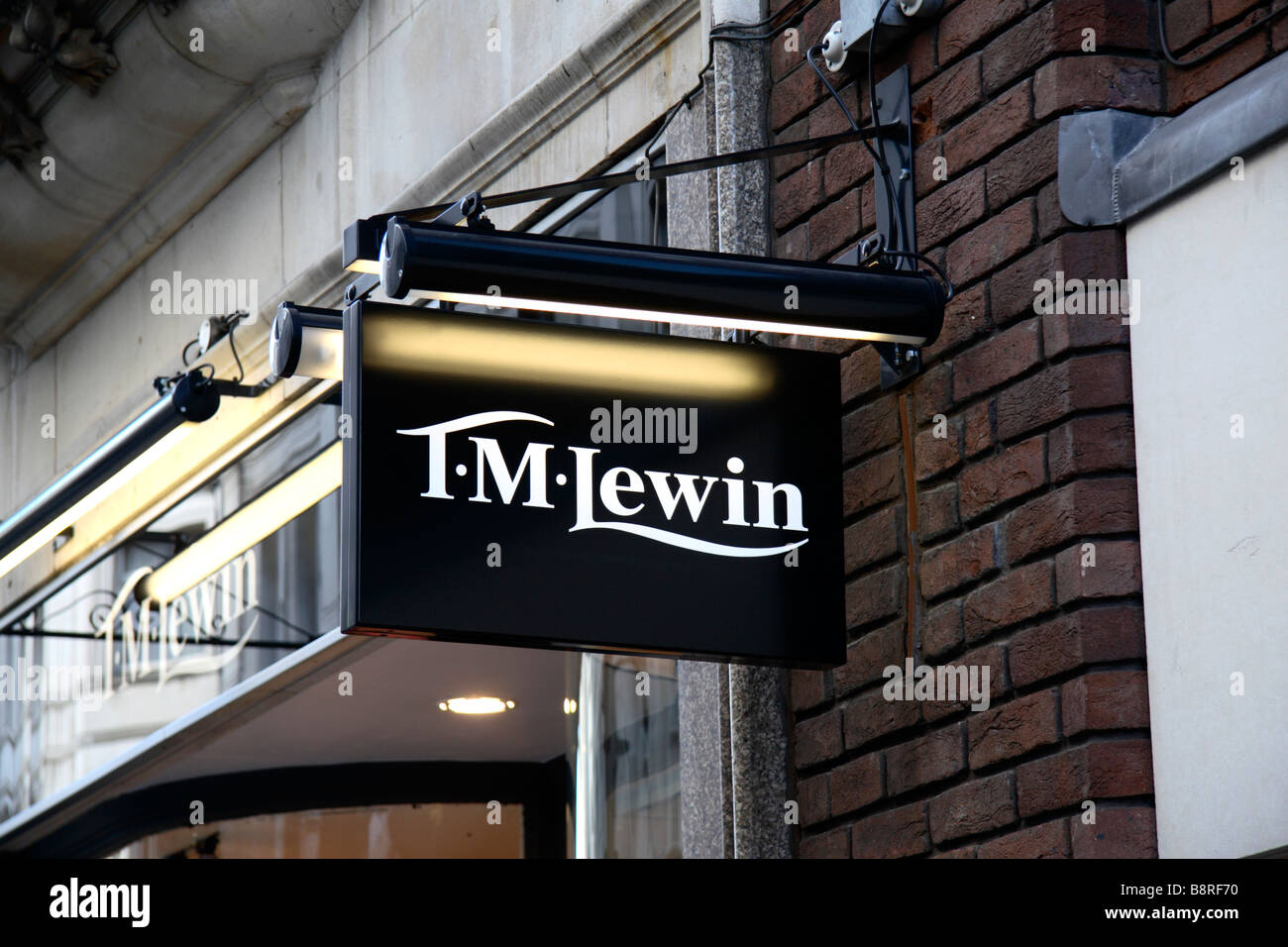 A sign above the T M Lewin shirtmakers and outfitters in London. Mar 2009 Stock Photo