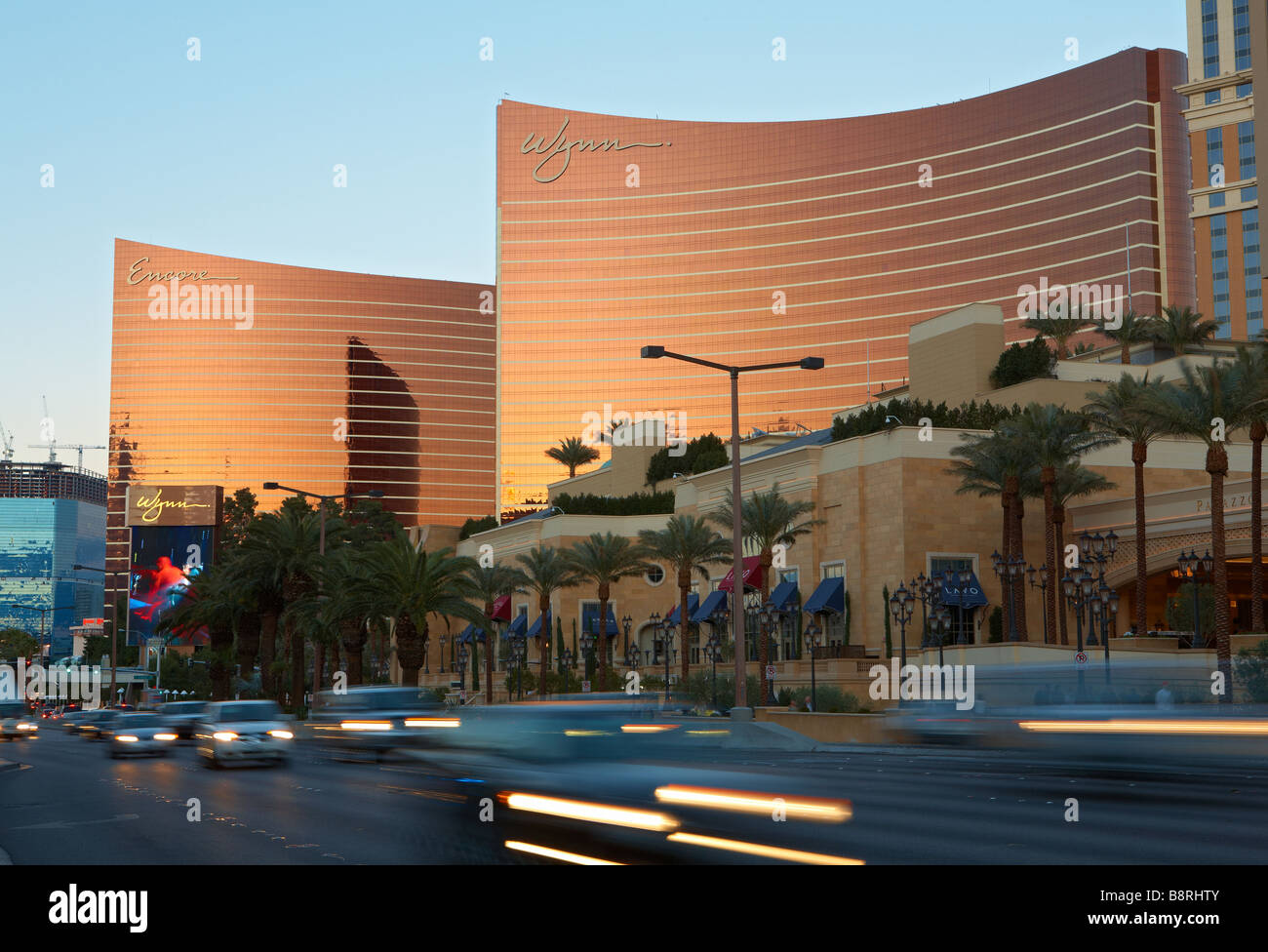 Las Vegas Wynn and Encore hotels, Cars streamed over the street Stock Photo