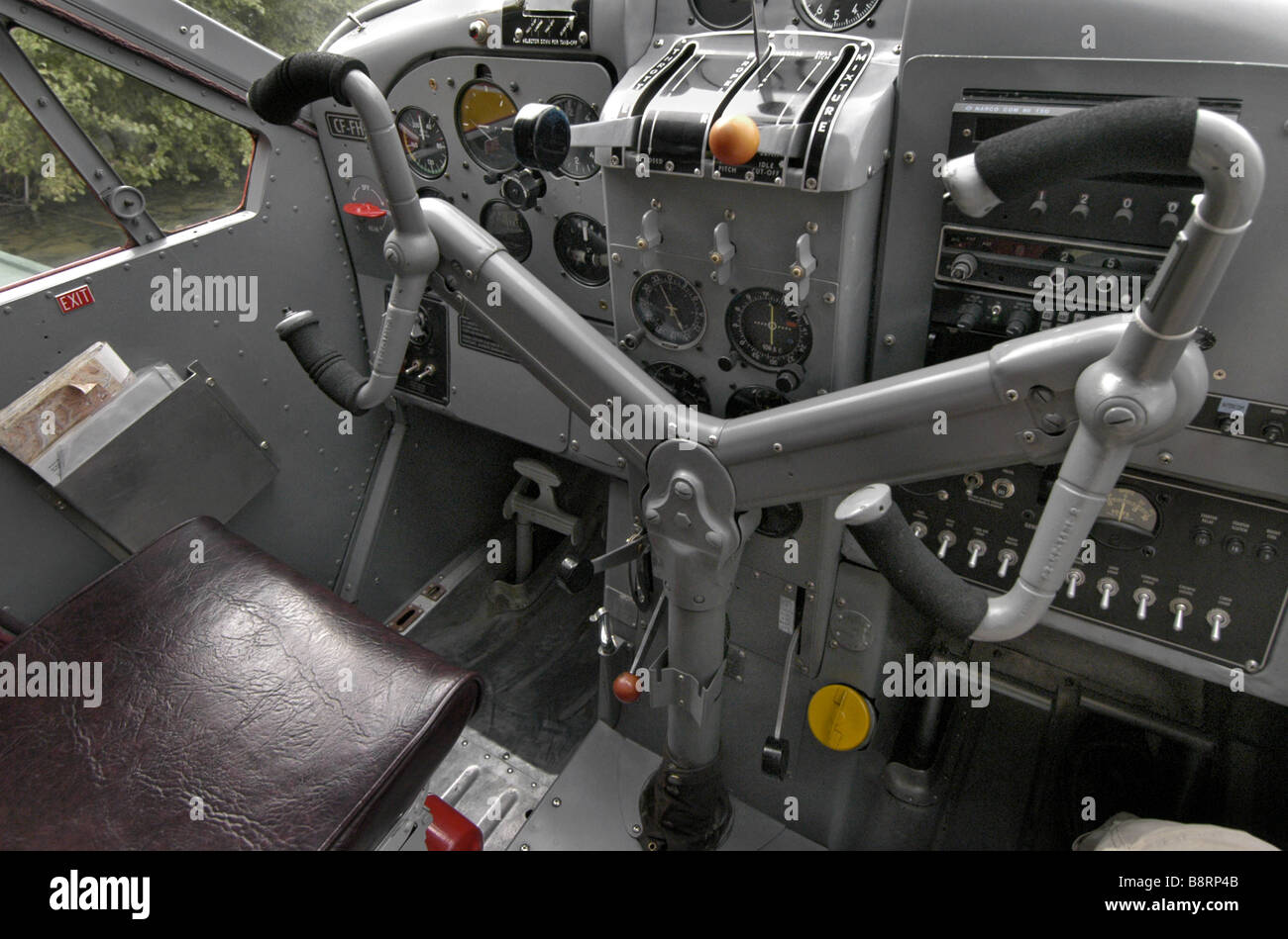 Section cockpit hi-res stock photography and images - Alamy