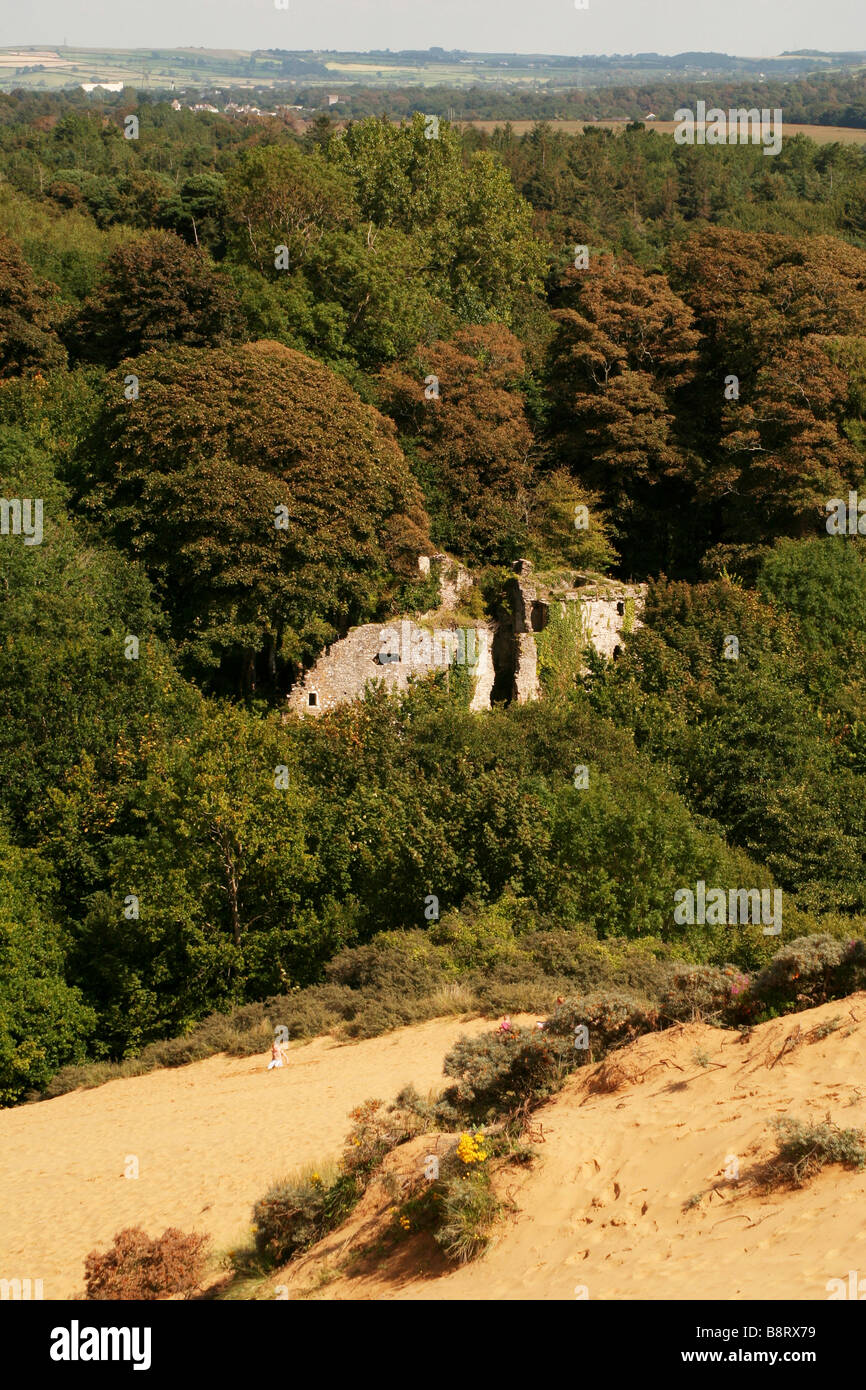 Candleston castle wales hires stock photography and images Alamy