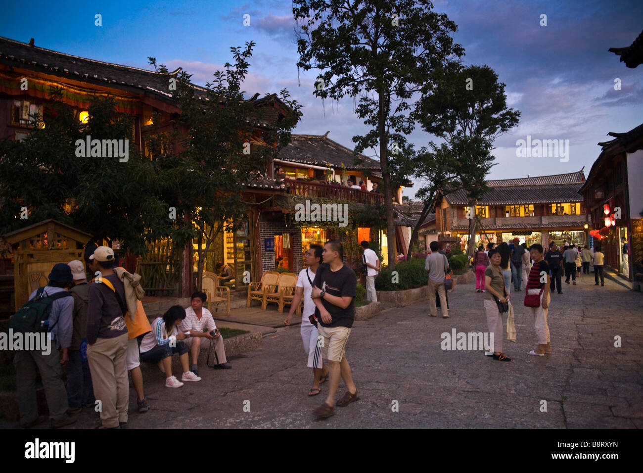 Tourists in the old town of Lijiang at night, Yunnan Province, China ...