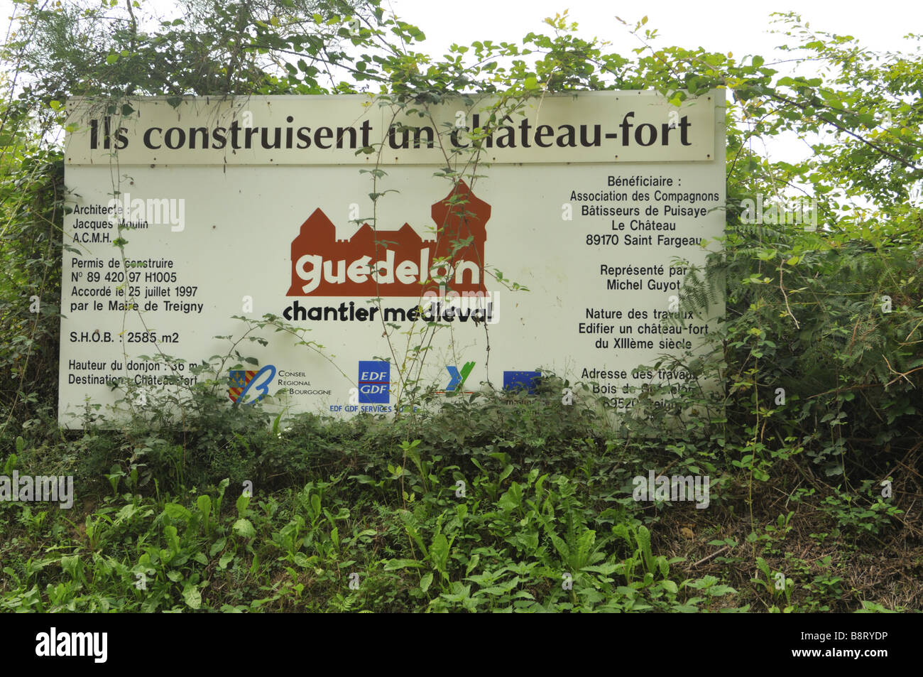 Guedelon medieval construction site Burgundy France Stock Photo