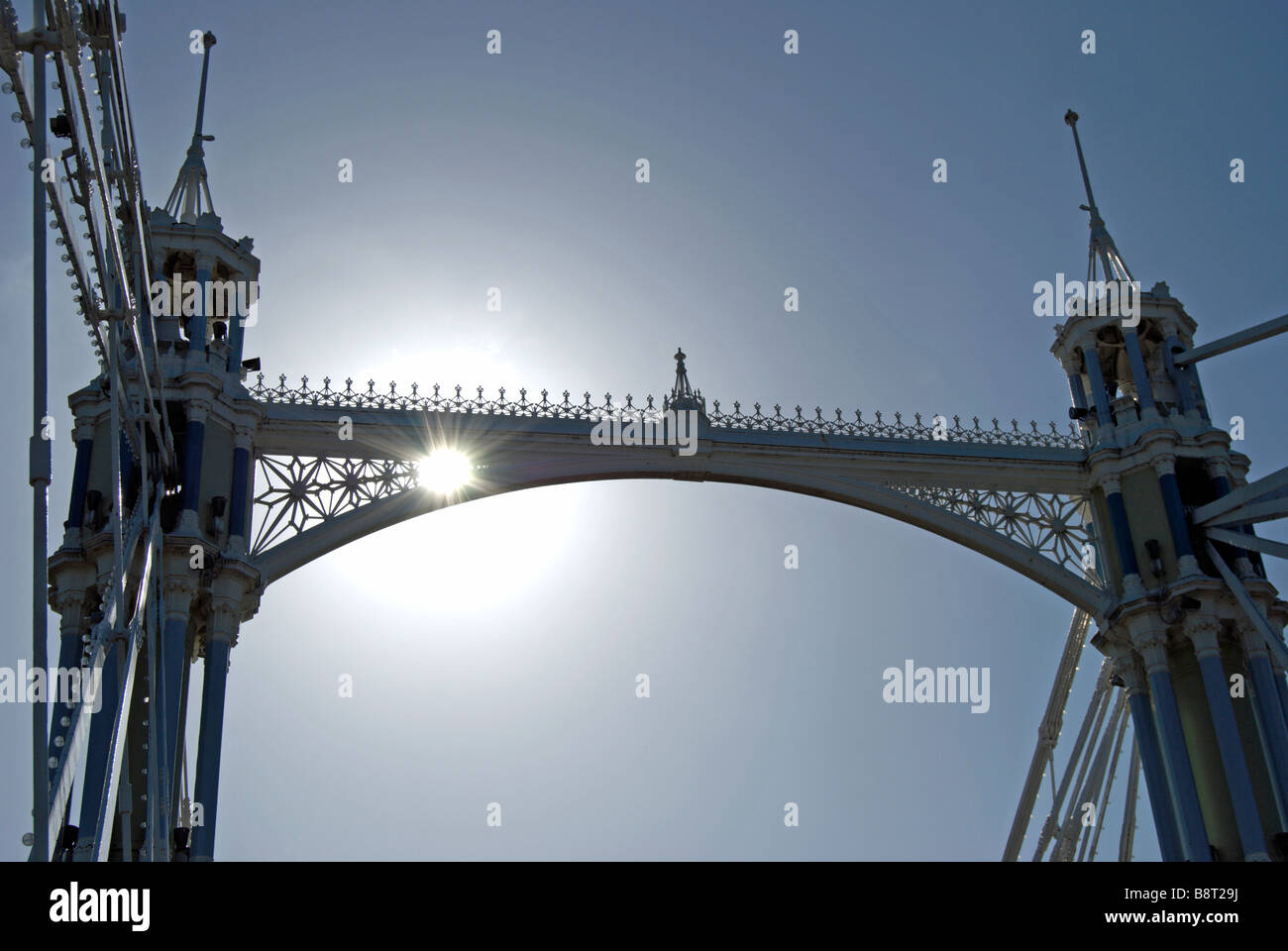 Albert bridge london detail hi-res stock photography and images - Alamy