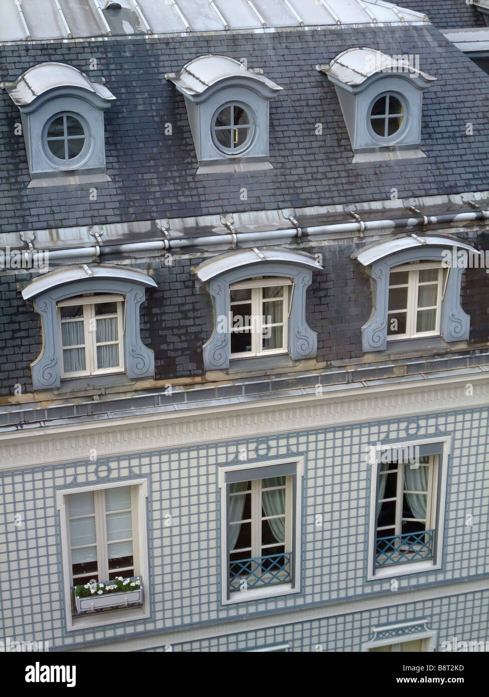 old building facade into the 9th arrondissement - 11 rue de de la Rochefoucauld - 75008 Paris city - France Stock Photo