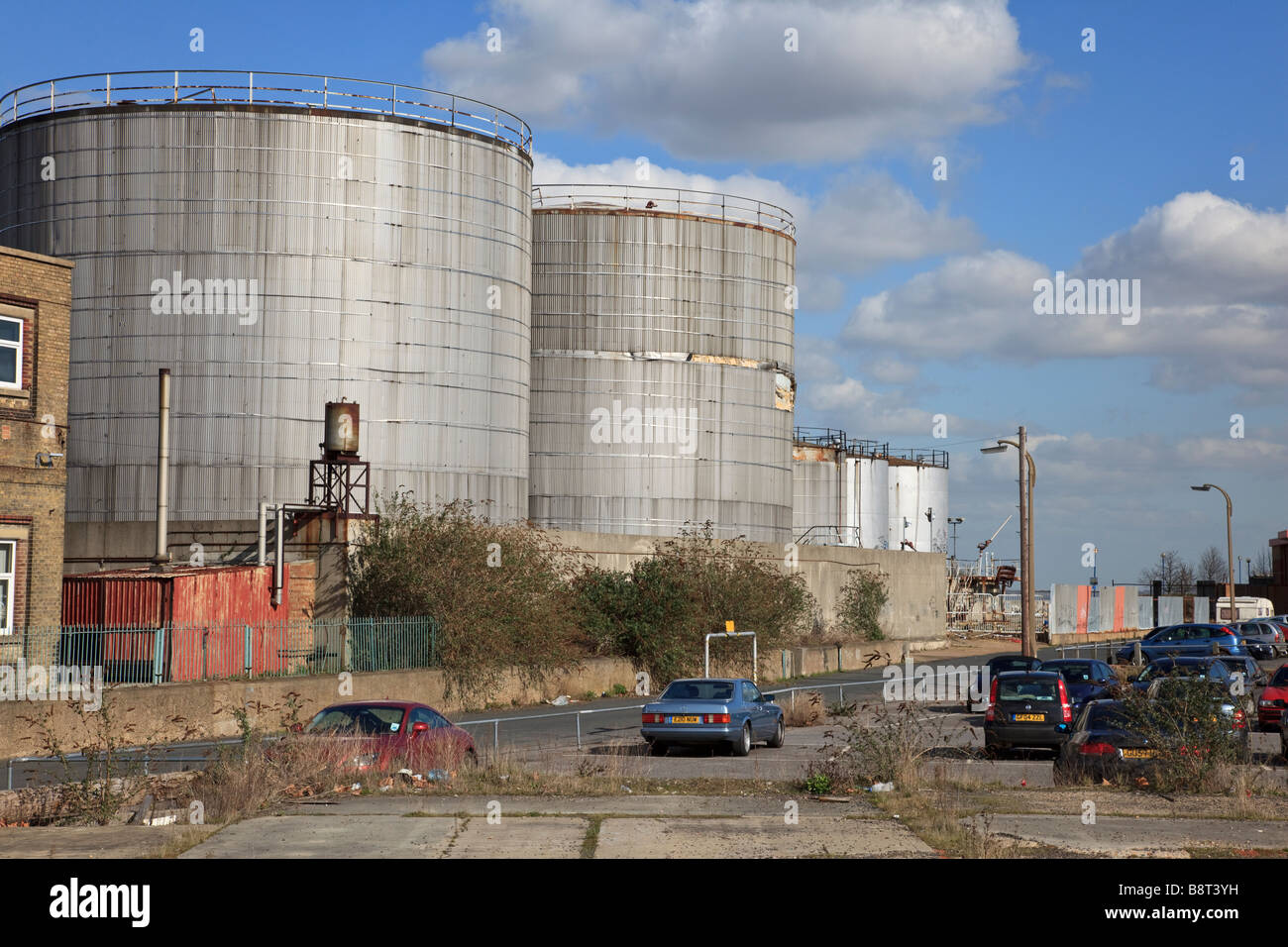 Storage tanks on the River Thames at Gravesend Stock Photo Alamy