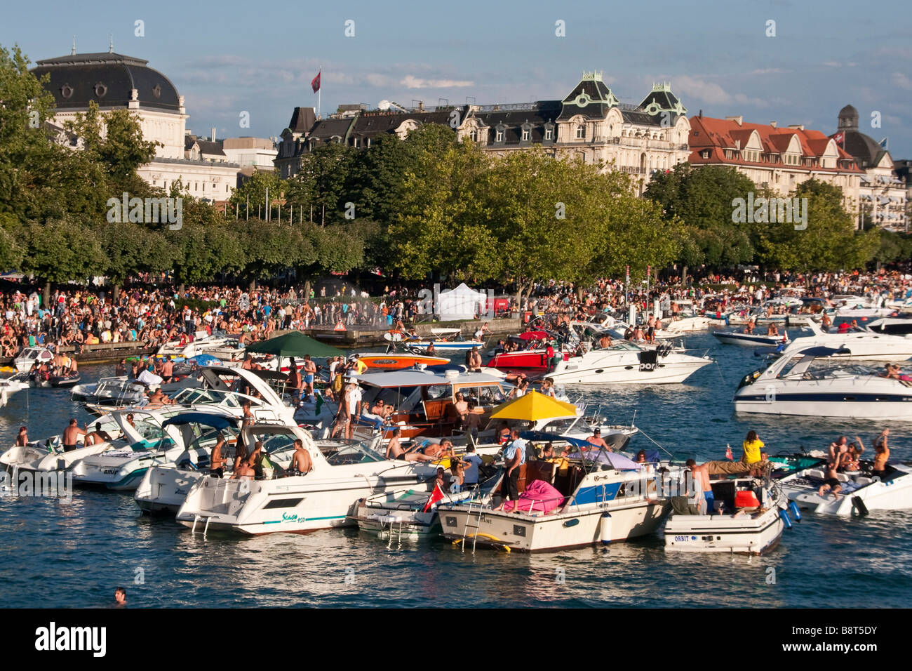 Switzerland Zurich street parade party boats on Zurich lake Stock Photo