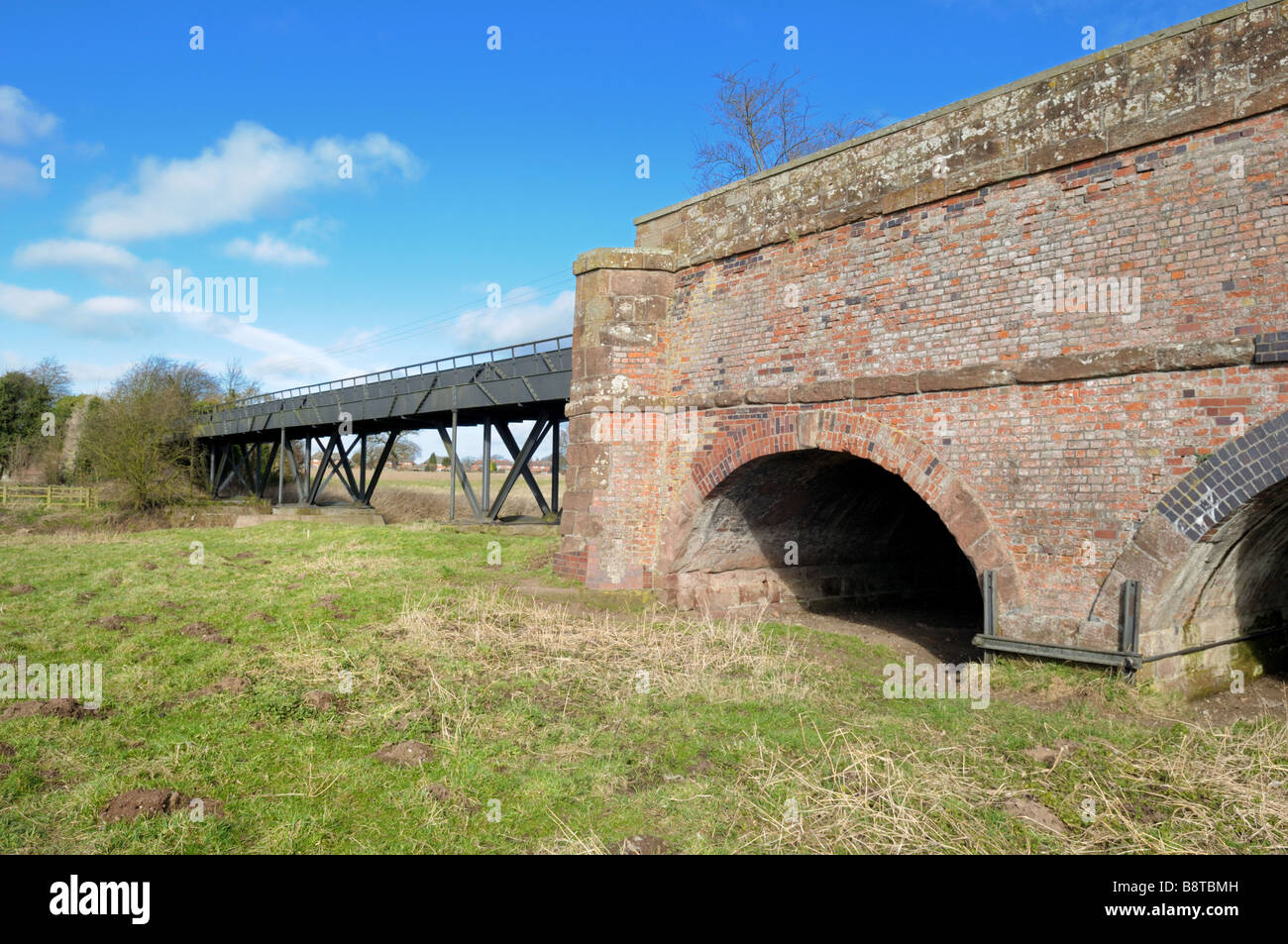 Thomas Telford's cast iron aqueduct at Longdon on Tern, Shropshire, England Stock Photo Alamy