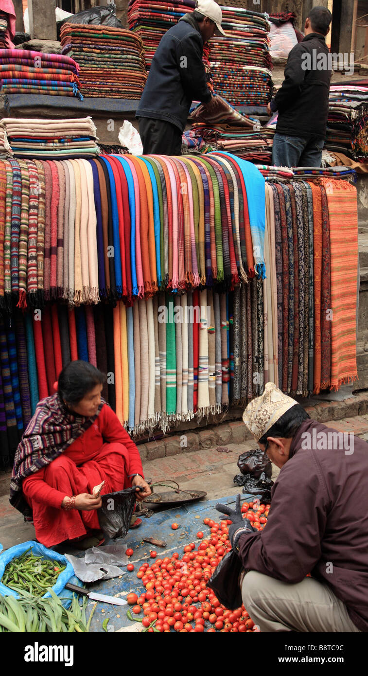 Nepal Kathmandu Indra Chowk market pashmina shawl vendors Stock Photo
