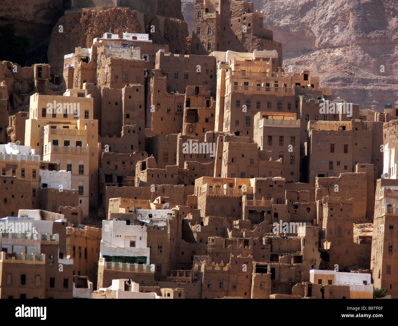 mud houses of Wadi Doan, Yemen, Hadramaut Stock Photo