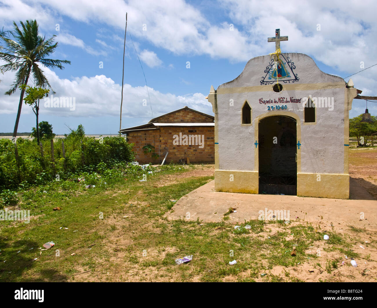 A tiny church near Joanes on the Ilha do Marajo fluvial island in the Amazon, Para state, northern Brazil. Stock Photo