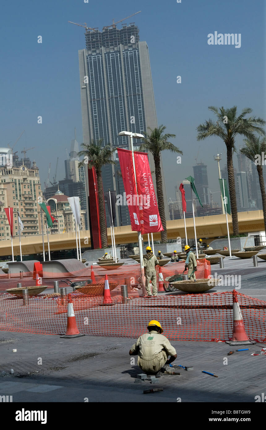 Dubai construction workers hires stock photography and images Alamy
