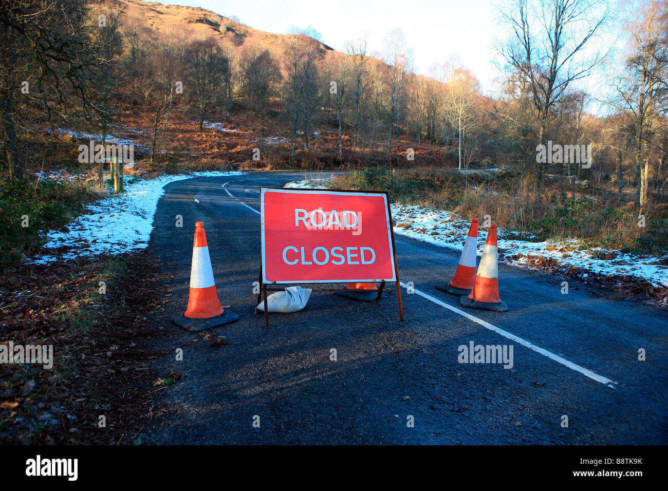 Road closed sign Stock Photo