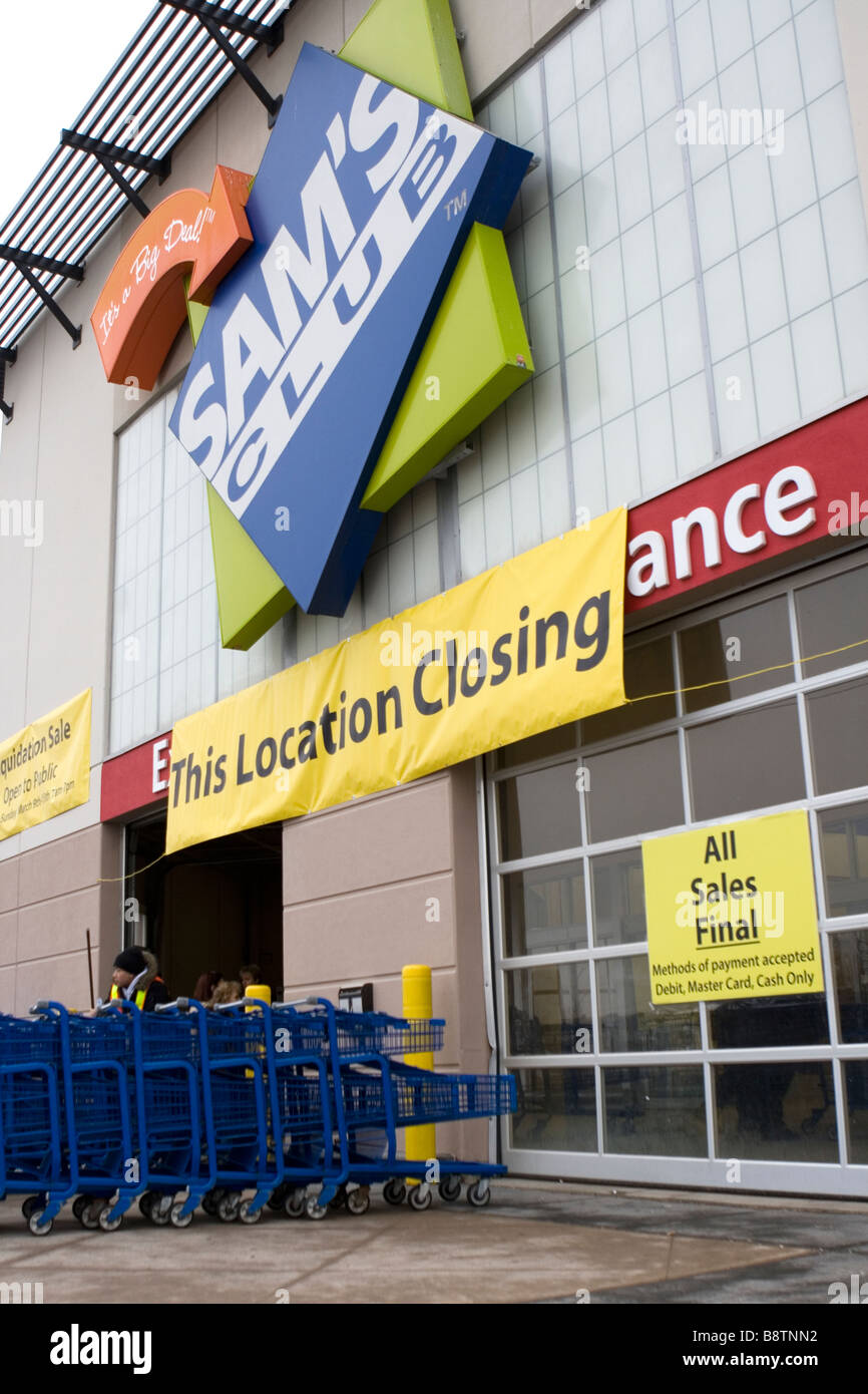Sam's Club Store shut down in Canada Stock Photo - Alamy