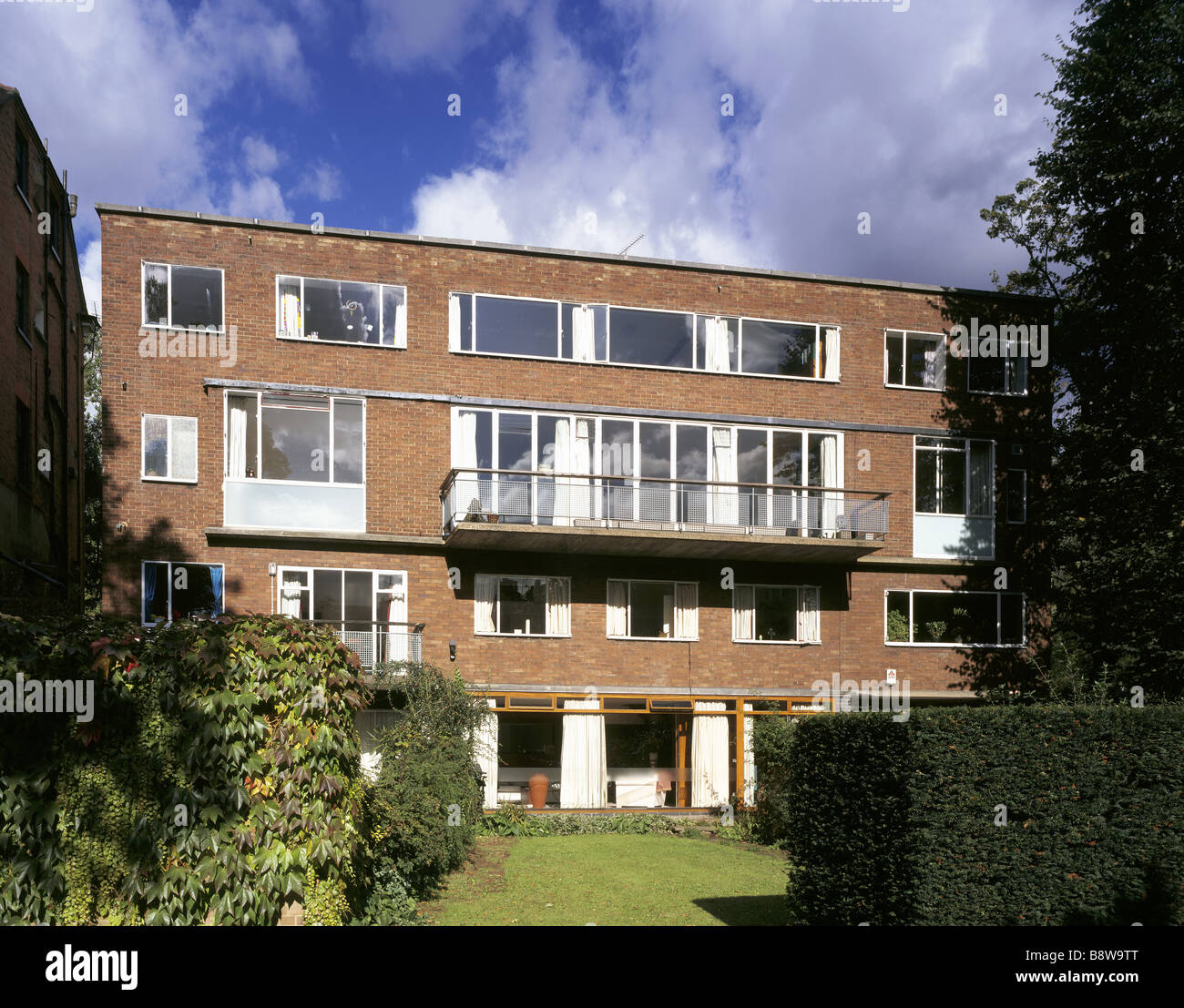 1 3 willow road hi-res stock photography and images - Alamy