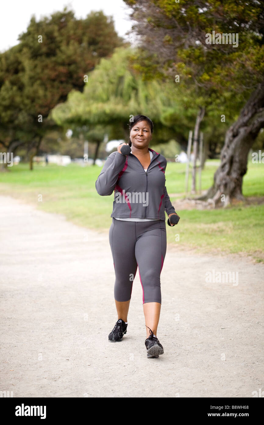Jogging femme ronde sale