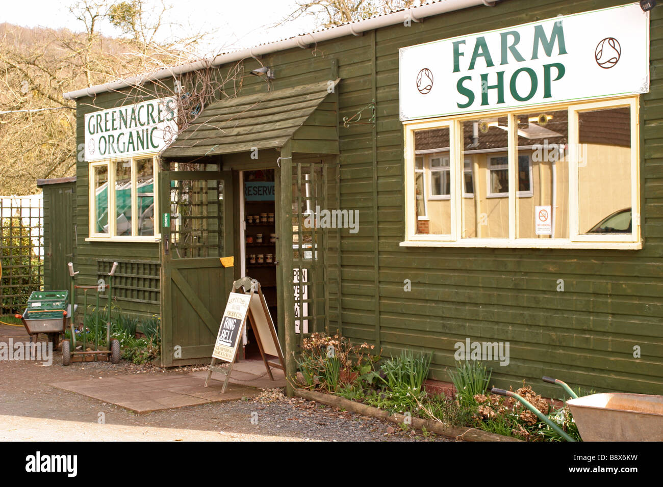 Farm building shop hires stock photography and images Alamy
