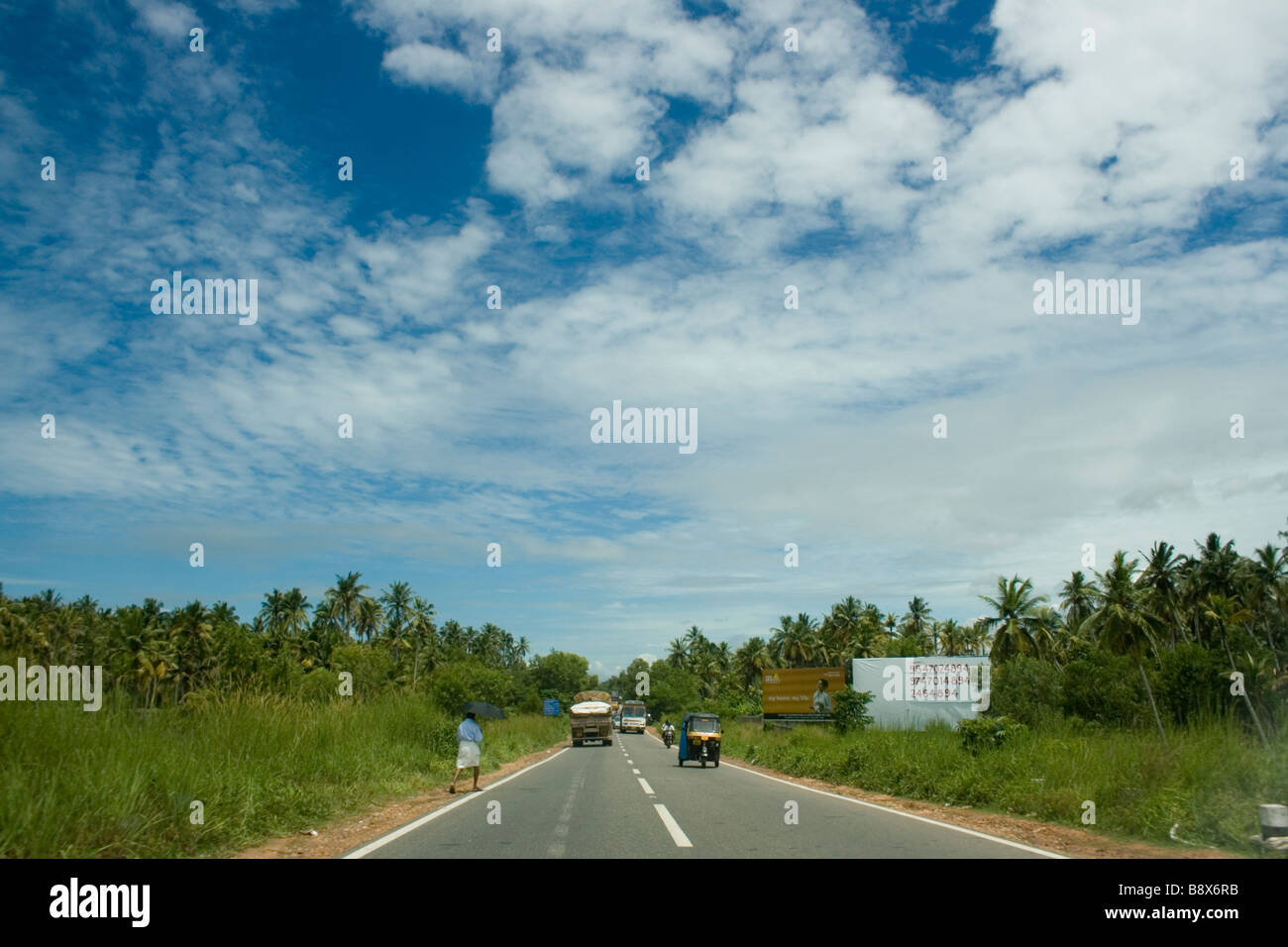 bypass road in trivandrum road from chakai to kazhakootam B8X6RB