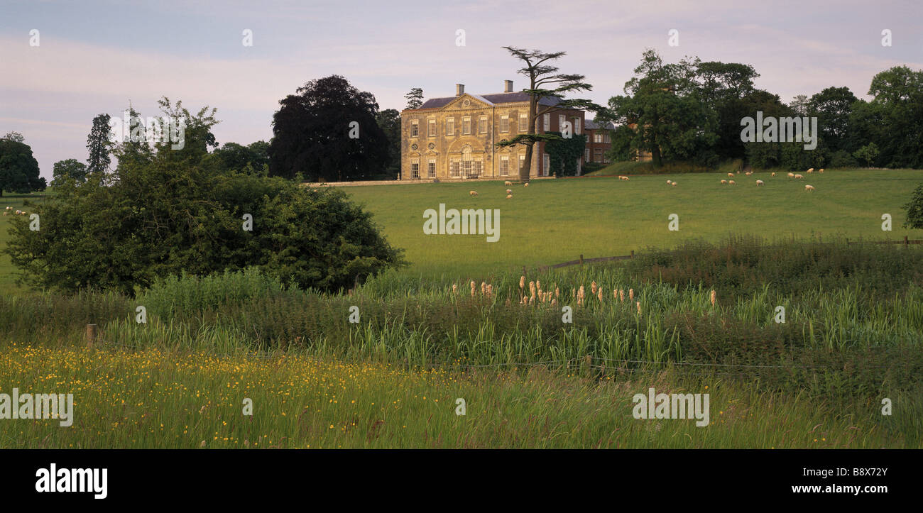 Typical 18th century manor house hi-res stock photography and images ...