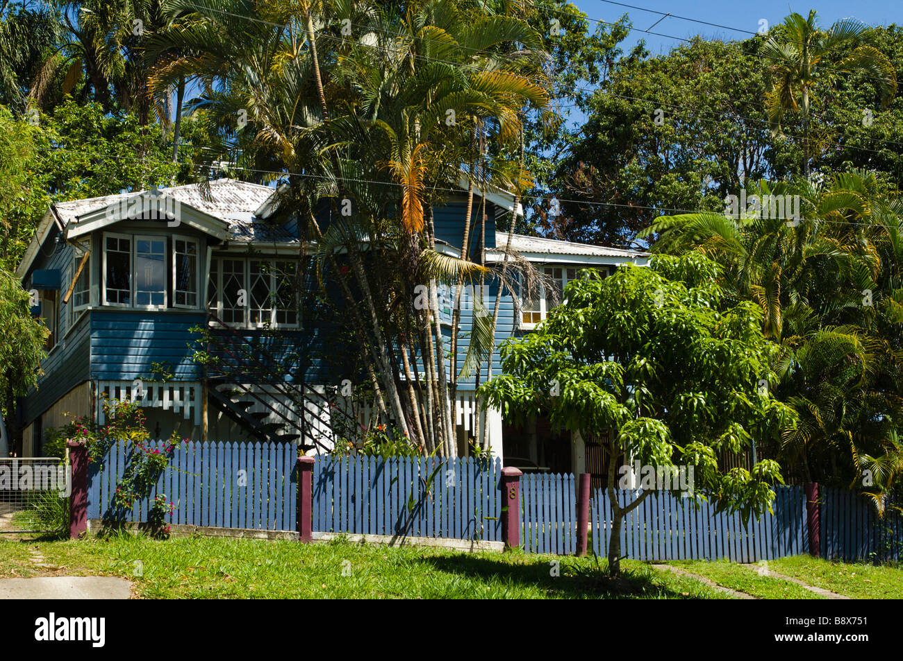 Traditional Queenslander house in Kuranda Stock Photo Alamy